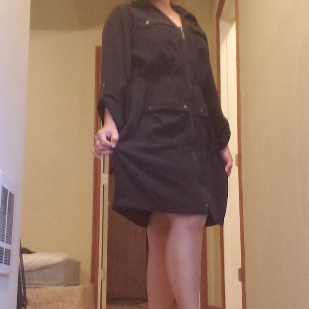 Dressed - Picture 3 of 3